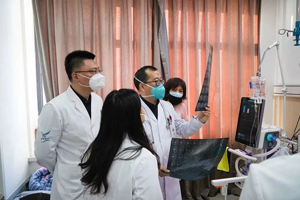 专家“会集” 实现精准救治——齐齐哈尔市第一医院开展新冠危重症MDT联合会诊